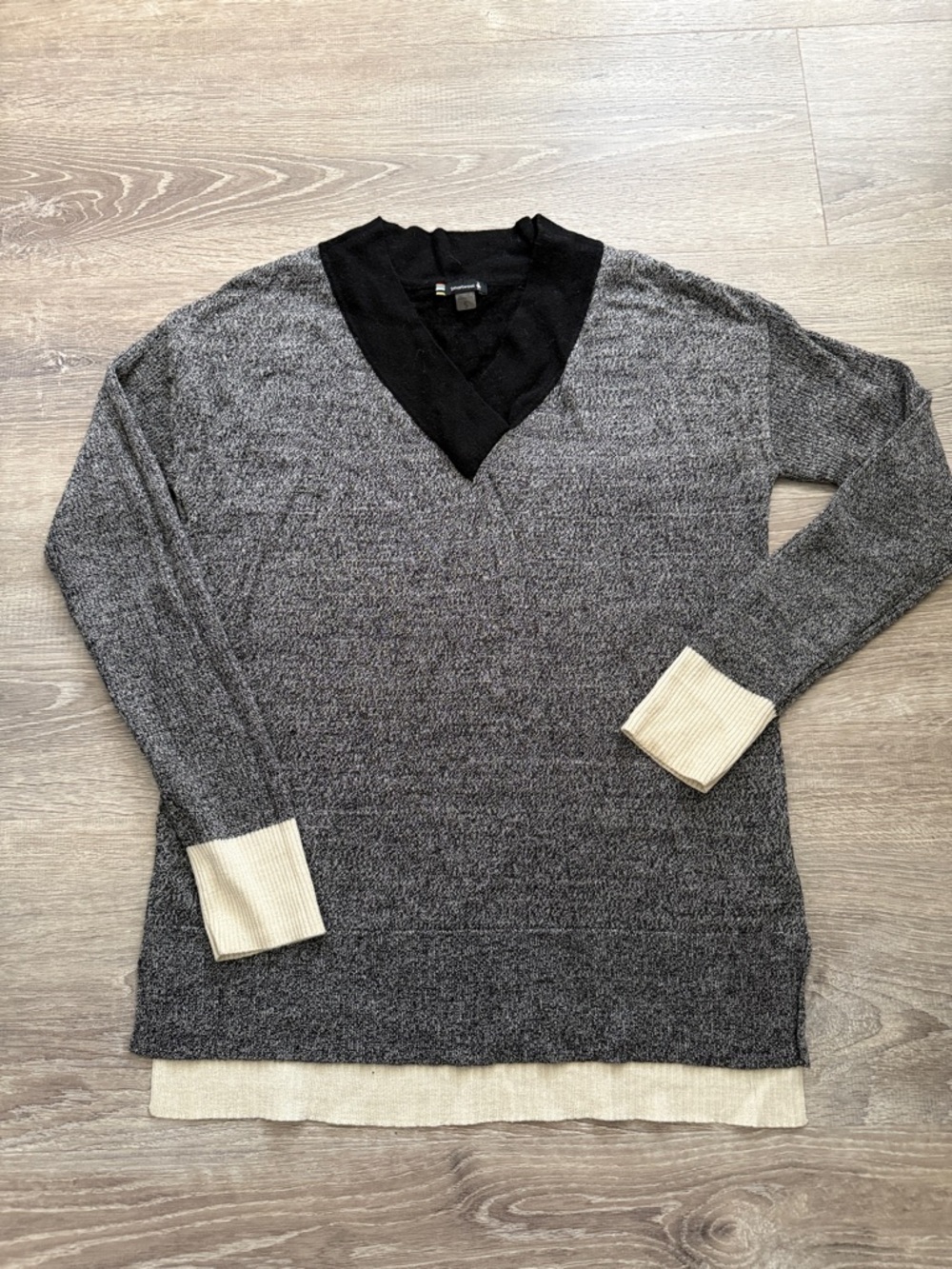 Smartwool vneck sweater